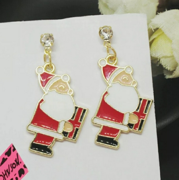 🎄 Santa Delivery Earrings 🎄 - Picture 3 of 5